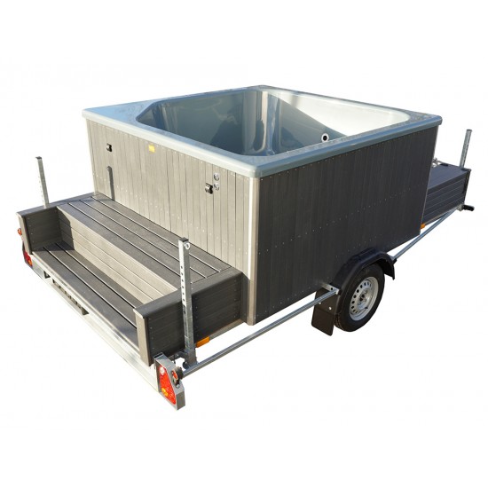 Koriks 1650 L hot tub on trailer