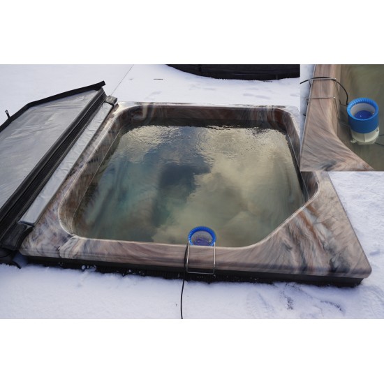 Internal hot tub filter